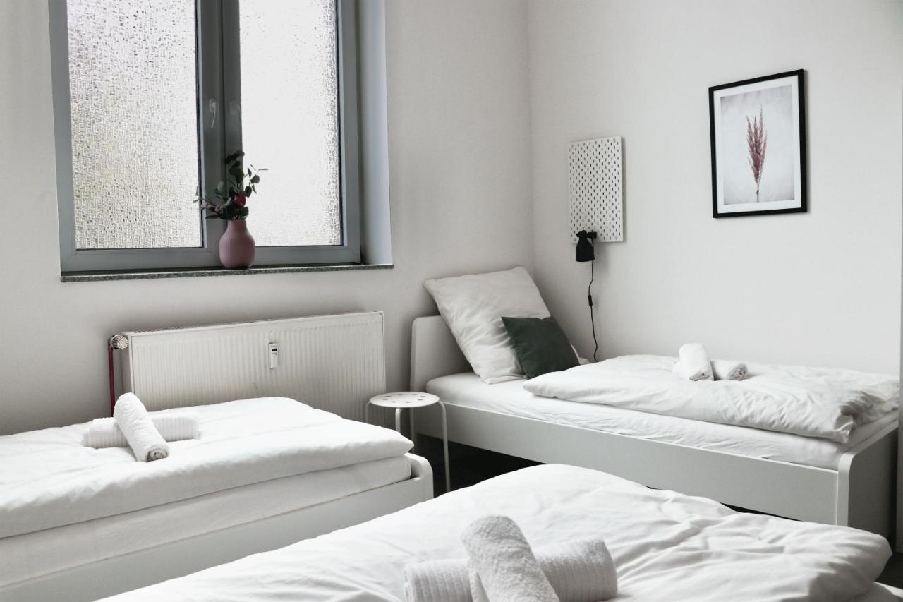 Hostel Schlafwerk24 *